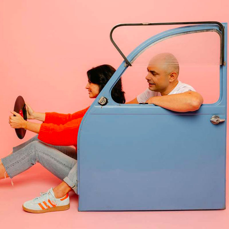 création site wordpress, agence DU SIROP design : un site internet au design sur mesure facile à prendre en main. Portrait dirigeants agence graphique